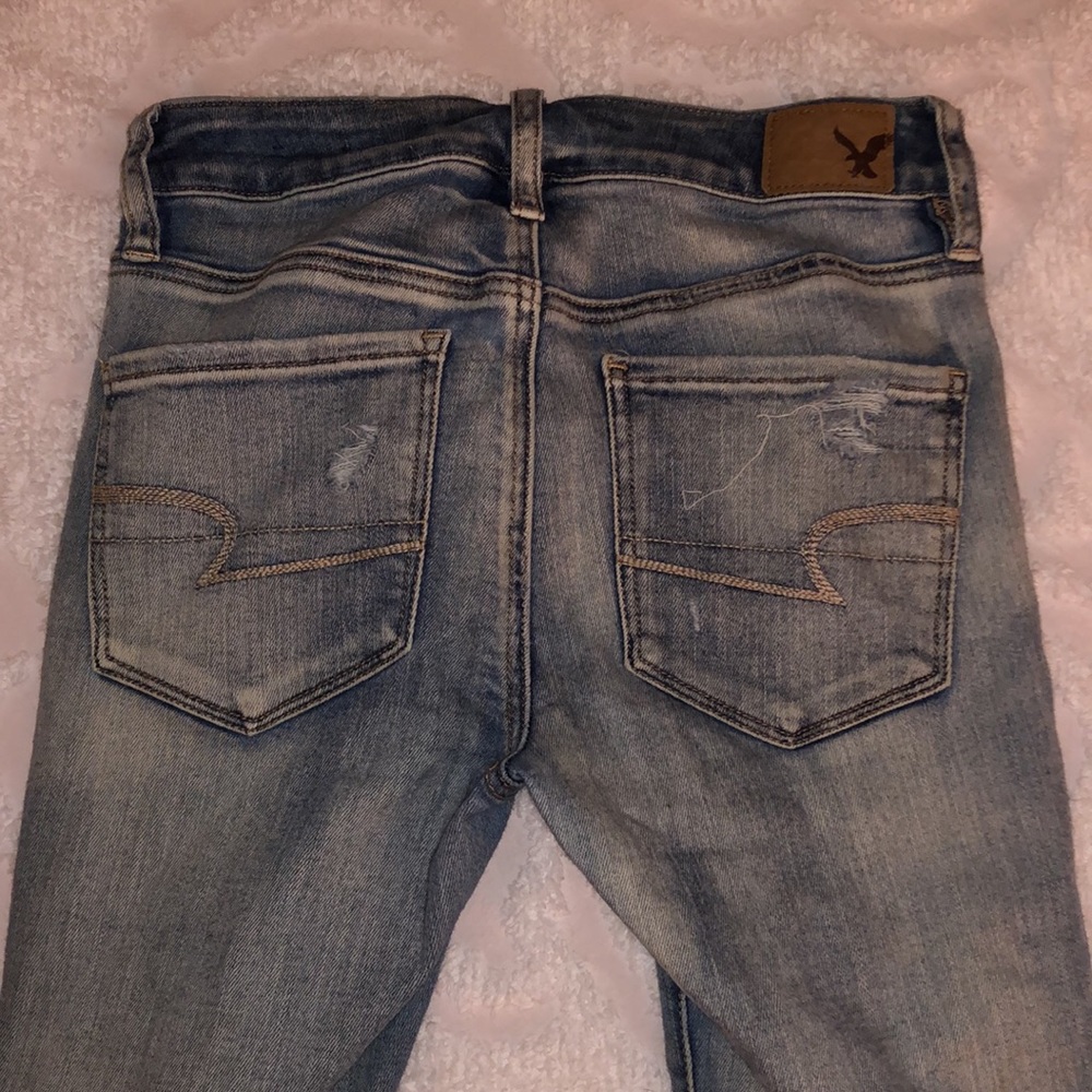 American Eagle High Rise Super Stretch Jegging - Light Wash/Distressed